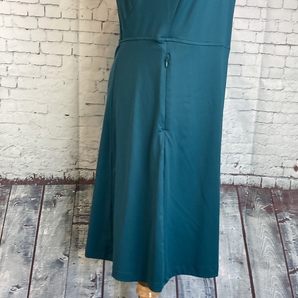 TITLE NINE- Freelance Dress Solid Fit& Flare V Neck Romper Athletic Gorp Skort - Picture 11 of 16